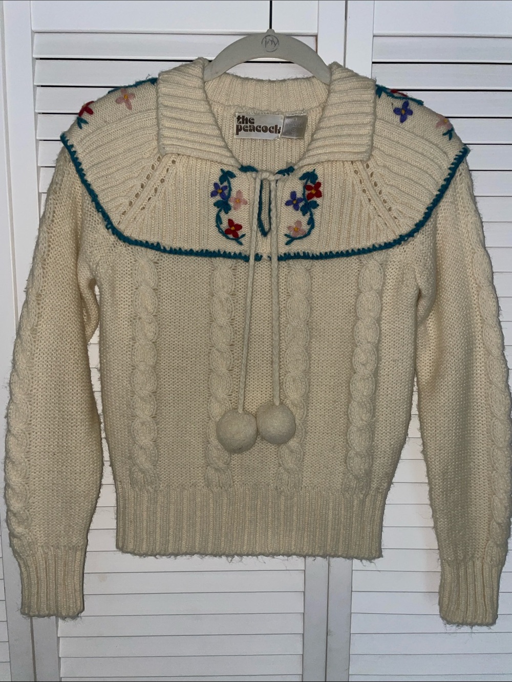 Vintage The Peacock Cream Cable-Knit Sweater with Embroidered Collar